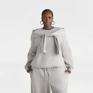 Elegant Gray Women's Sweatshirt